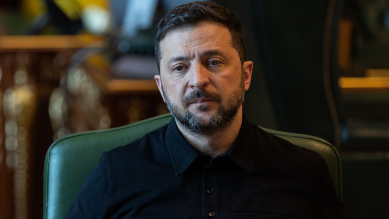x.com/ZelenskyyUa