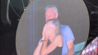 Кадр видео