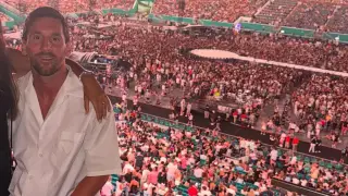 Лионеля Месси заметили с “Барби“ после концерта Coldplay