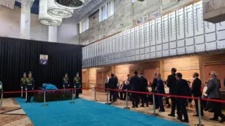 Прощание с Мусабаевым и суд по делу о покушении на Берденова. О чём говорили СМИ сегодня