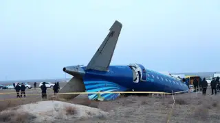 “Знаем, когда получил повреждения самолёт, но не знаем - чем“ - Бозумбаев о крушении AZAL близ Актау