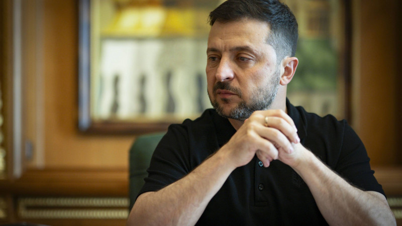x.com/ZelenskyyUa