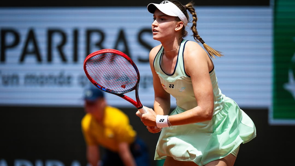 instagram.com/lenarybakina