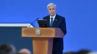 Токаев наградил Мами и Даулбаева