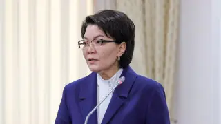 Взял кредит - остался без пособия: Жакупова разъяснила новый документ