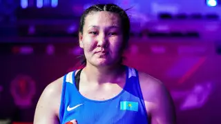 Казахстан завоевал третью медаль чемпионата мира по боксу