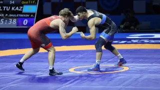 Казахстанские борцы успешно стартовали на чемпионате мира