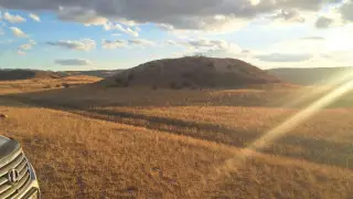 Казахстанец во время автосафари наткнулся на курганы, похожие на сакские захоронения