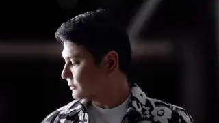 Популярный казахстанский певец задержан в аэропорту