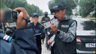 Полиция и КНБ провели спецоперацию на трассе Алматы - Бишкек