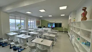 “Мы упустили, не хочу выражаться“. В бюджете не заложили деньги на содержание некоторых школ