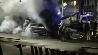 Электромобиль Zeekr загорелся в пробке в Алматы