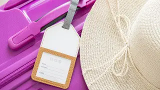 “Не пишите это на чемодане“: эксперты предупредили путешественников