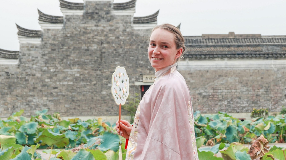 Фото: instagram.com/lenarybakina