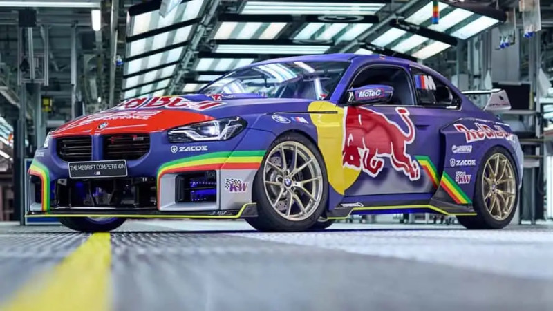 Кадры из видео