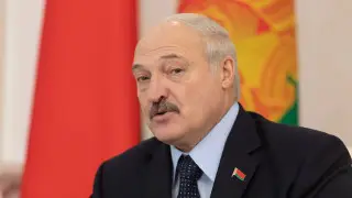 “Никому никто ничего не даст“: Лукашенко призвал молодёжь не рассчитывать на повышение зарплат