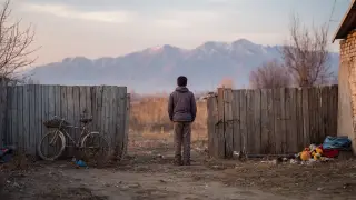 “Он писал, что никому не нужен”: смерть ребёнка всколыхнула посёлок под Алматы