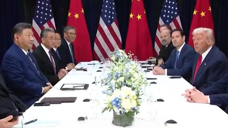 Кадры из видео