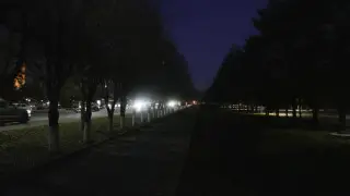 “Как в лесу“: жители Астаны жалуются на неосвещённую аллею