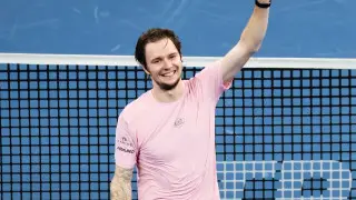 Александр Бублик заработал миллионы и установил рекорд на турнире в Париже