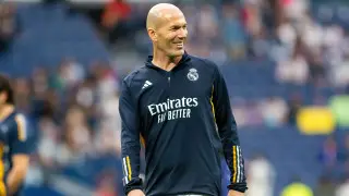 Легенда “Реала“ Зинедин Зидан вернется в футбол