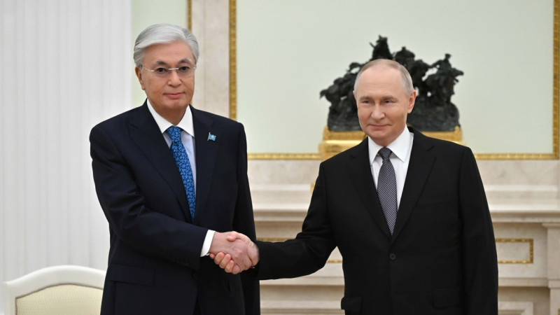 Касым-Жомарт Токаев и Владимир Путин на встрече в Кремле. Фото пресс-службы Акорды