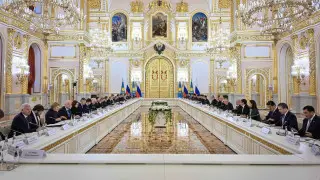 Токаев и Путин подписали декларацию о переходе межгосударственных отношений на новый уровень