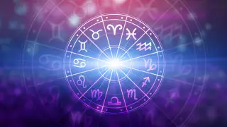 Гороскоп на сегодня: кто получит повышение, а кому лучше не выходить из дома