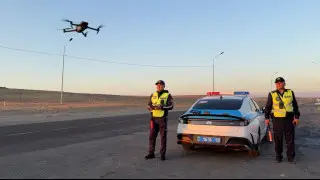 Полицейские Туркестанской области усилили контроль на дорогах с помощью дронов