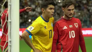 Целый час “возил“ Уэльс: в Европе высказались об интересе к звезде из Казахстана