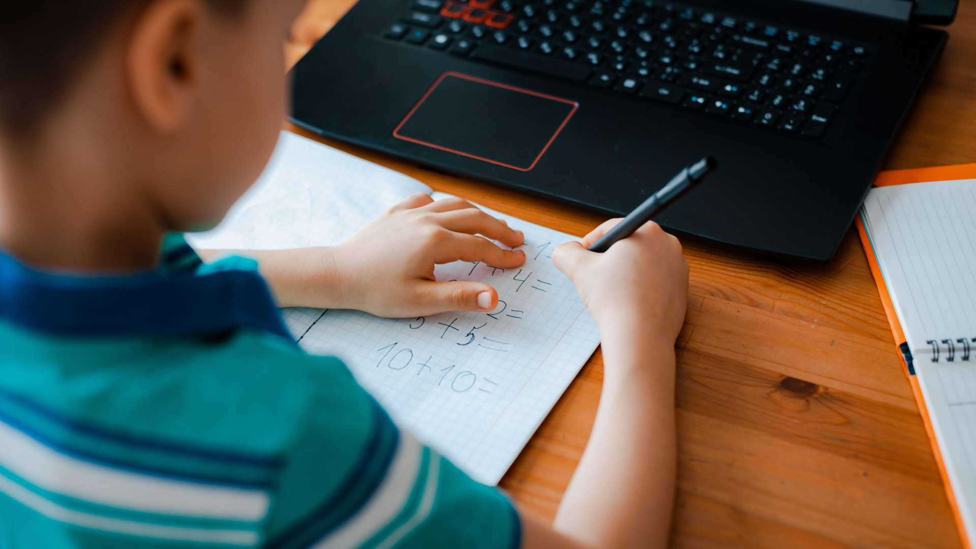 Гонконгский грипп и ОРВИ в Казахстане: Минздрав ждёт начала холодов