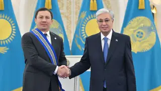 “Эта история вдохновляет миллионы“. Токаев наградил Головкина