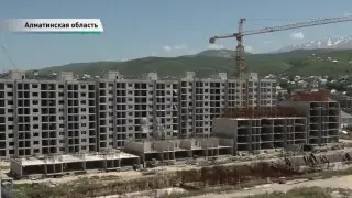 Дольщики ЖК “Восток“ три года ждут жилье в посёлке Бесагаш