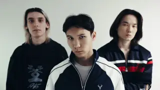 Как действуют дропперы и пирамиды: серию роликов сняли в Казахстане