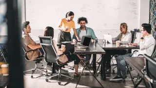 Удалёнка или офис: учёные назвали формат, который спасает психику