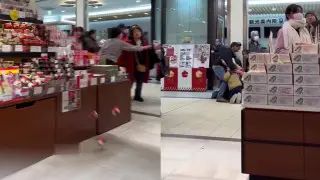 Сильное землетрясение в Японии: пугающие кадры распространились в сети