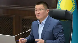 “Я тоже человек“ – аким Павлодарской области не намерен отказываться от Threads из-за критики