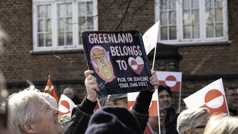 Демонстрации перед посольством США в Копенгагене. 29 марта 2025 года. Фото:depositphotos.com / Фото автора stig.alenas@gmail.com