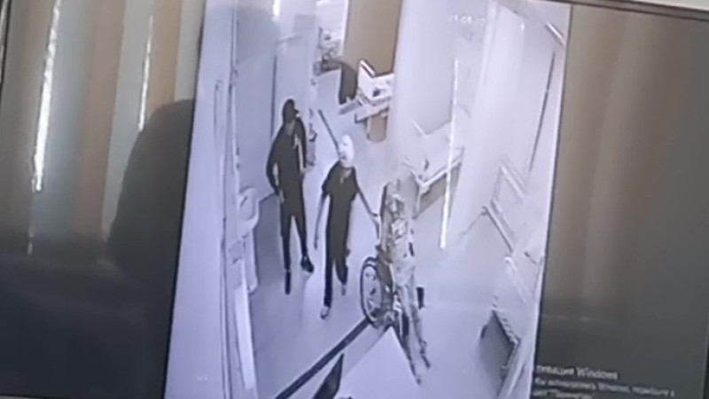 Кадры из видео