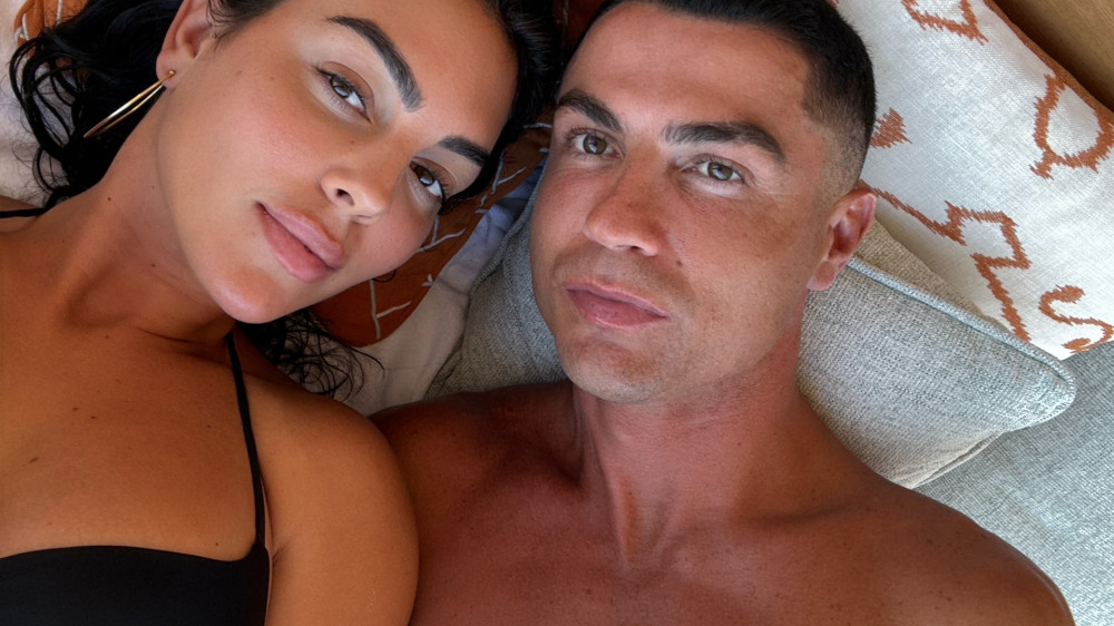 Фото: instagram.com/georginagio/