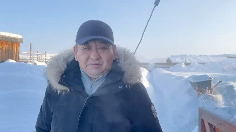 Аким Парыгинского сельского округа Гани Тулеков. Кадр видео: instagram/renatkurmambaev