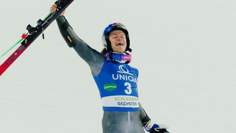 instagram/pinheiiiroo