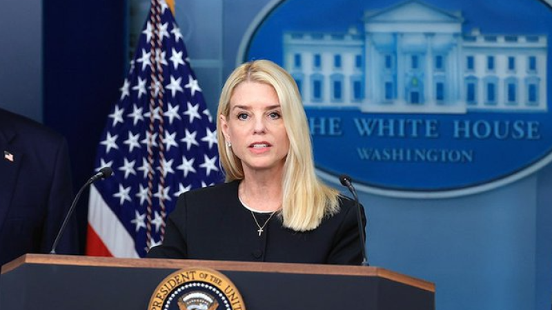 Фото: x.com/AGPamBondi / foxnews.com