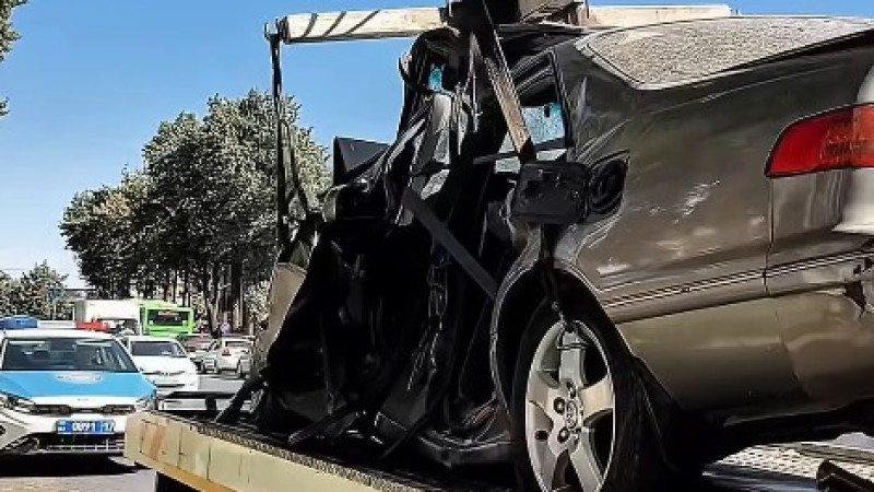 Кадры из видео