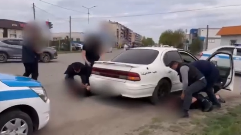 Кадры из видео
