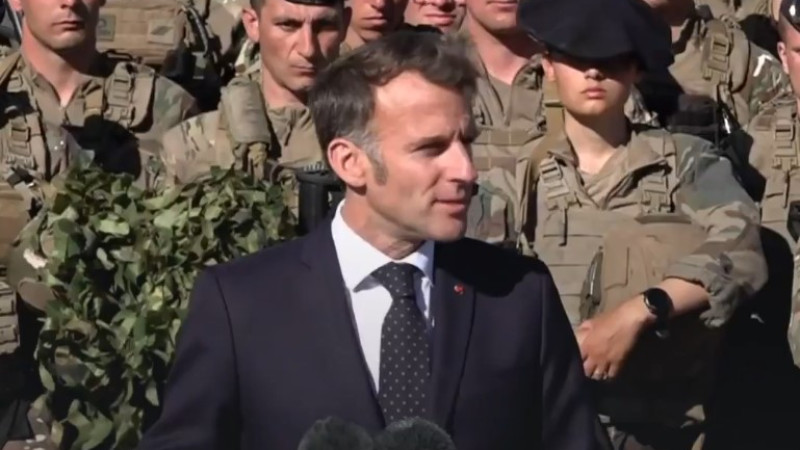 x.com/EmmanuelMacron