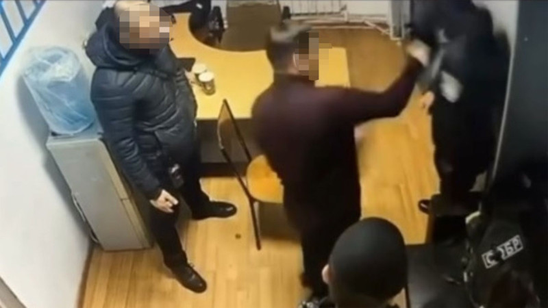 Кадры из видео