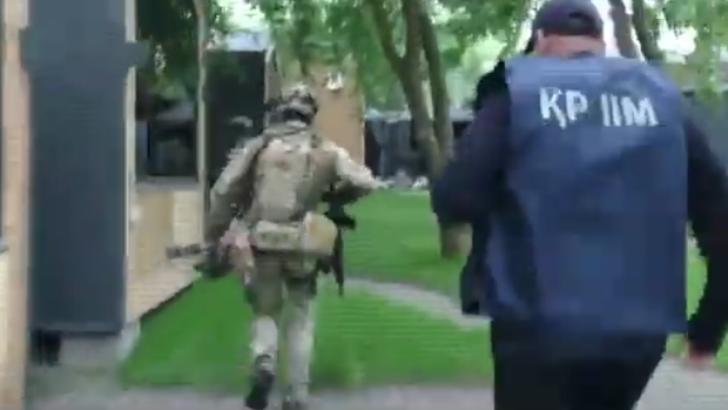 Кадры из видео/Polisia.kz