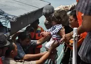 Asylum-seekers 'force' Singapore ship to Australia 