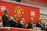 Manchester United shares fall below IPO price 